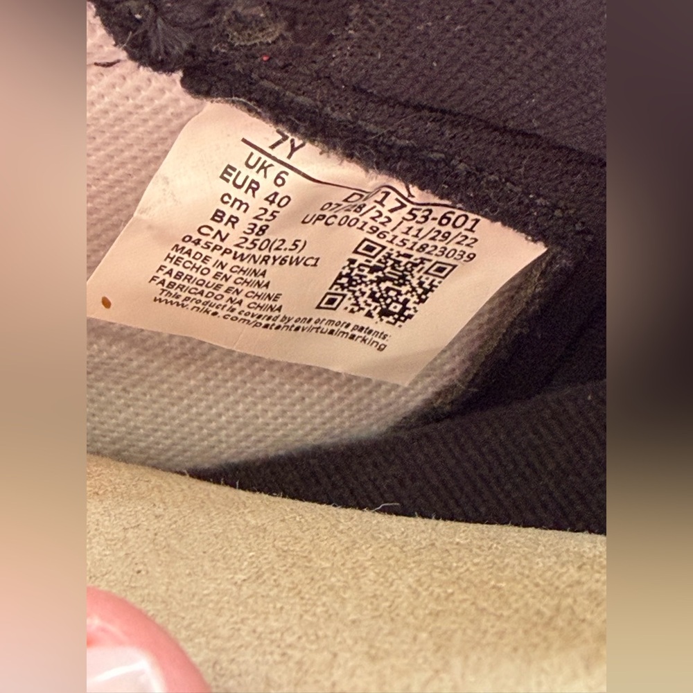 Jordan 1 Retro High OG Spider-Man Across the Spider-Verse new size 7 - Picture 5 of 6